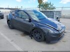 2026 Tesla Model Y Premium Rear-wheel Drive/rear-wheel Drive Gray vin: 7SAYGDED3TA696117