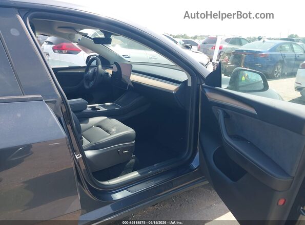 2025 TESLA MODEL Y LONG RANGE DUAL MOTOR REAR-WHEEL DRIVE