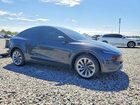 2026 Tesla Model Y Серебряный vin: 7SAYGDED5TA610452