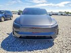 2026 Tesla Model Y Серебряный vin: 7SAYGDED5TA610452