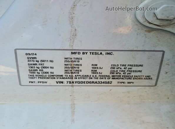 7SAYGDED6RA334582 2024 TESLA MODEL White Vista del compartimento del motor