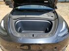 2024 Tesla Model Y Gray vin: 7SAYGDED6RF042921