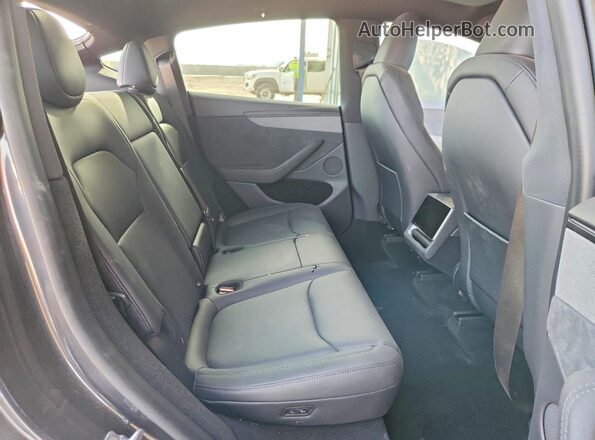 7SAYGDED6TF586827 2026 TESLA MODEL Серый Вид задней части салона