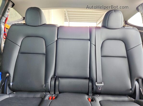 7SAYGDED7RA310758 2024 TESLA MODEL Charcoal Vista de los asientos traseros