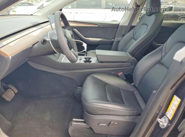 7SAYGDED7RF107114 2024 TESLA MODEL Серый Вид салона спереди