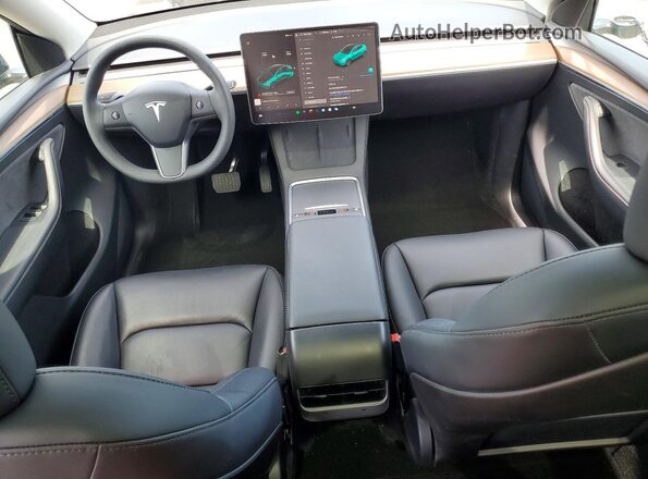 7SAYGDED7RF107114 2024 TESLA MODEL Серый Вид панели приборов