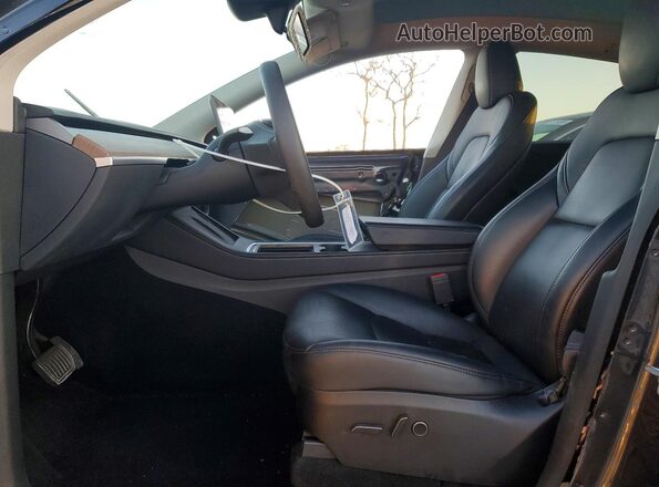7SAYGDED7RF113298 2024 TESLA MODEL Silver Vista interior delantera