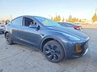 2025 Tesla Model Y Gray vin: 7SAYGDED7SF317721