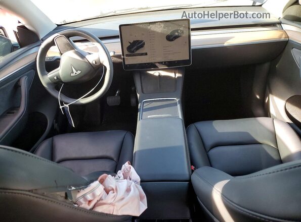 7SAYGDED8RF034349 2024 TESLA MODEL Gray Vista del salpicadero