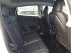 2025 Tesla Model Y White vin: 7SAYGDED8SF270764