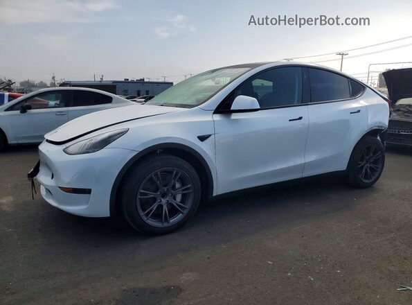 7SAYGDED8SF270764 2025 TESLA MODEL White Przód lewy