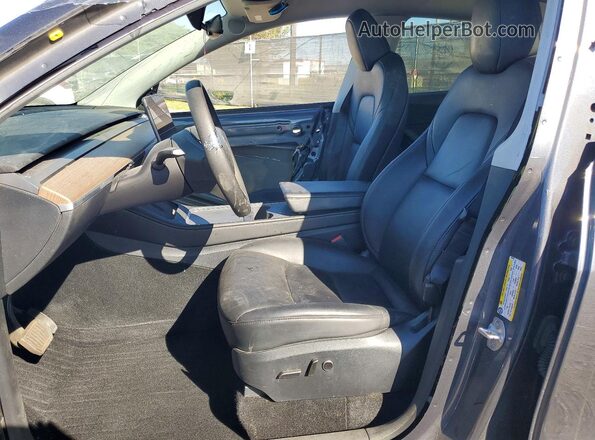 7SAYGDED9PF965648 2023 TESLA MODEL Gray წინა სალონის ხედი