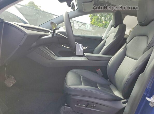 7SAYGDEDXTF392866 2026 TESLA MODEL Синий Вид салона спереди