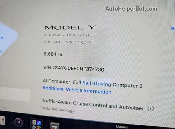 7SAYGDEE0NF374730 2022 TESLA MODEL White Սարքավորումների վահանակի տեսք