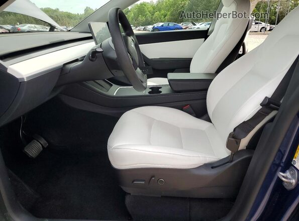 7SAYGDEE0NF517319 2022 TESLA MODEL Blue წინა სალონის ხედი