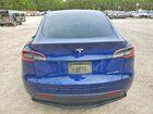 2022 Tesla Model Y Blue vin: 7SAYGDEE0NF517319
