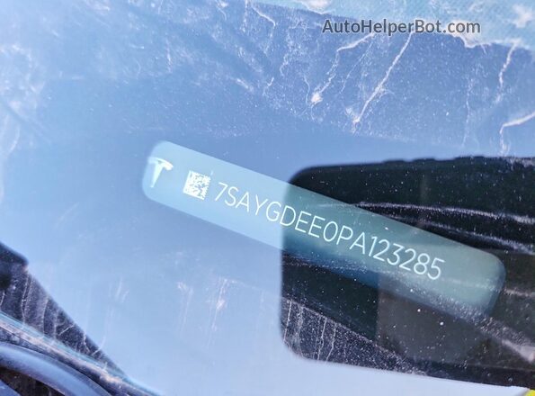 7SAYGDEE0PA123285 2023 TESLA MODEL Gray Widok wnętrza 360 stopni