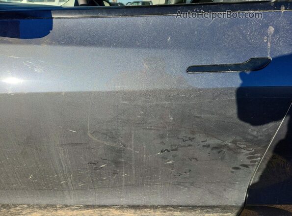 7SAYGDEE0PA123285 2023 TESLA MODEL Gray Widok wnętrza z przodu