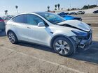2023 Tesla Model Y White vin: 7SAYGDEE0PF623028
