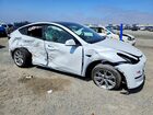 2023 Tesla Model Y White vin: 7SAYGDEE0PF855158