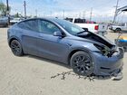 2024 Tesla Model Y Gray vin: 7SAYGDEE0RA217220