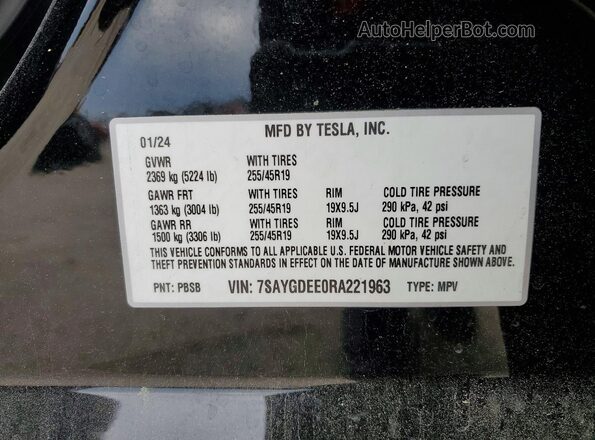 7SAYGDEE0RA221963 2024 TESLA MODEL Black სალონის 360-გრადუსიანი ხედი