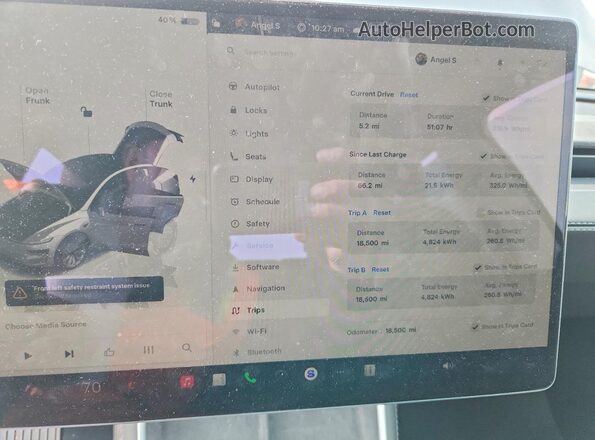 7SAYGDEE0TA381591 2026 TESLA MODEL Gray Widok zestawu wskaźników