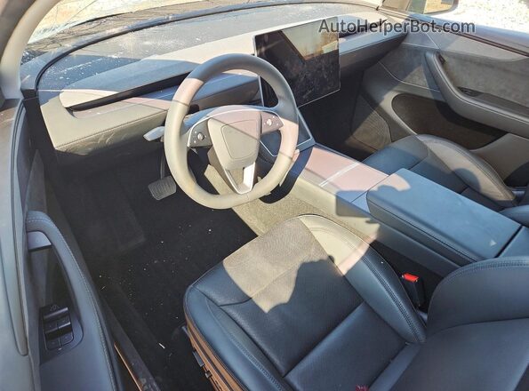 7SAYGDEE0TF372926 2026 TESLA MODEL Gray წინა პანელის ხედი