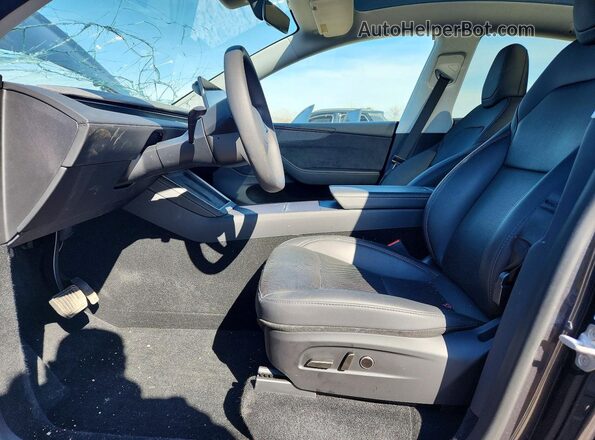 7SAYGDEE0TF372926 2026 TESLA MODEL Gray წინა სალონის ხედი