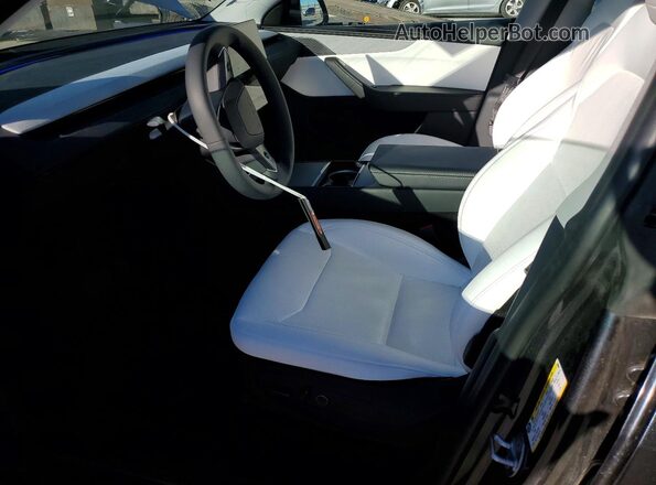 7SAYGDEE0TF390830 2026 TESLA MODEL Gray Սալոնի դիմացի տեսք
