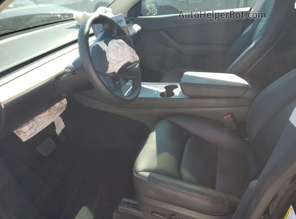 7SAYGDEE1NA003296 2022 TESLA MODEL Черный Вид салона спереди