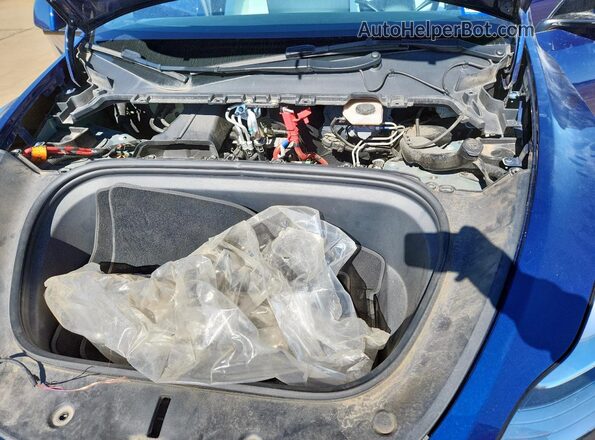 7SAYGDEE1PA080284 2023 TESLA MODEL Blue Vista interior trasera