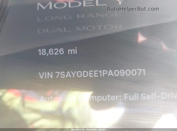 7SAYGDEE1PA090071 2023 TESLA MODEL Y White Հետևի նստատեղերի տեսք