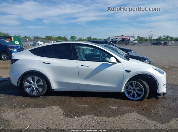 7SAYGDEE1PA090071 2023 TESLA MODEL Y White Սալոնի հետևի տեսք