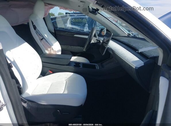 7SAYGDEE1PA090071 2023 TESLA MODEL Y White Սալոնի դիմացի տեսք
