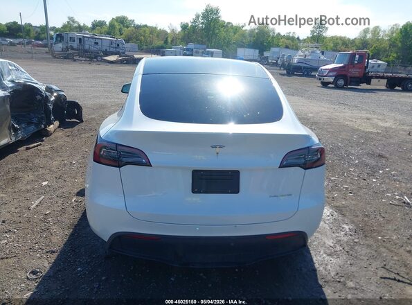 7SAYGDEE1PA090071 2023 TESLA MODEL Y White 