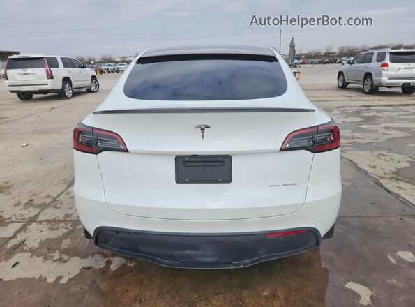 7SAYGDEE1PA131296 2023 TESLA MODEL White Widok z tyłu