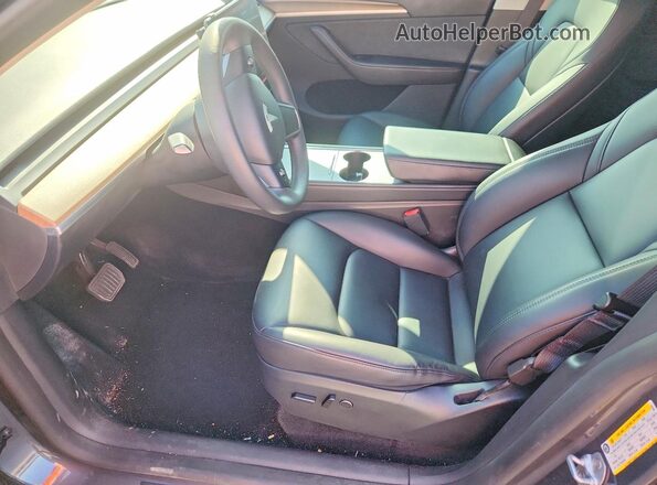 7SAYGDEE1PA148499 2023 TESLA MODEL Gray წინა სალონის ხედი