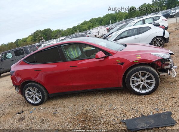 7SAYGDEE1PF700537 2023 TESLA MODEL Y Red სალონის 360-გრადუსიანი ხედი