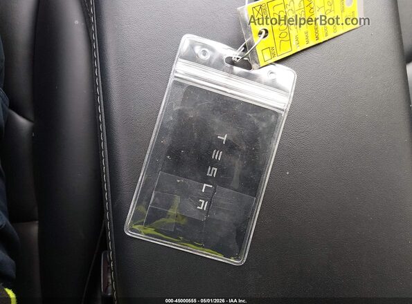 7SAYGDEE1PF700537 2023 TESLA MODEL Y Red წინა პანელის ხედი