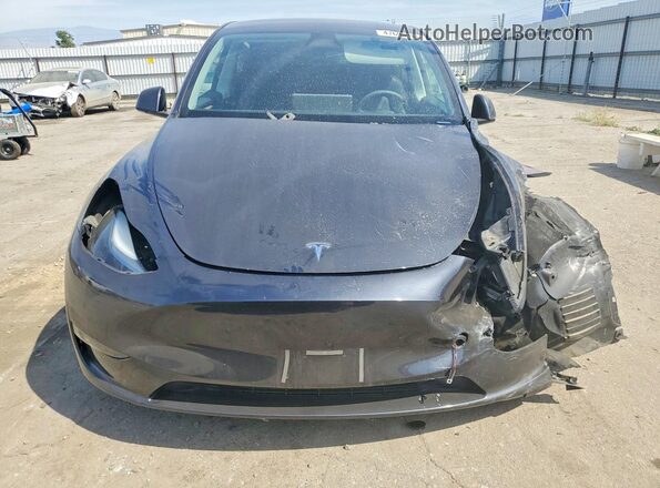 7SAYGDEE1RA222684 2024 TESLA MODEL Gray Դիմացի տեսք
