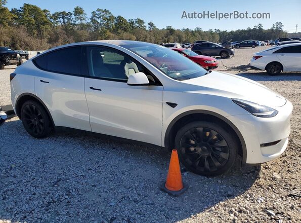 7SAYGDEE1RA260786 2024 TESLA MODEL White Delantero derecho