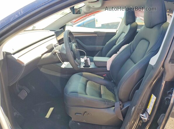 7SAYGDEE1RF994685 2024 TESLA MODEL Gray Widok wnętrza z przodu