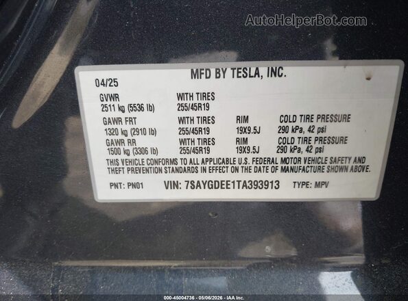 7SAYGDEE1TA393913 2026 TESLA MODEL Y Gray ძრავის განყოფილების ხედი