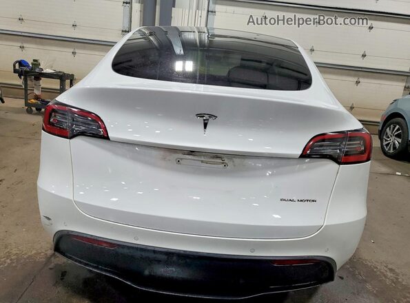 7SAYGDEE2NF323777 2022 TESLA MODEL Белый Вид сзади