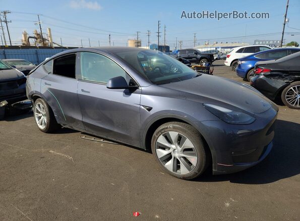 7SAYGDEE2PF743302 2023 TESLA MODEL Gray Front right