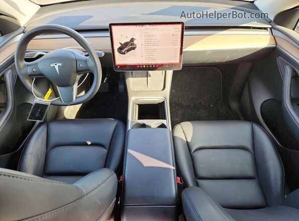 7SAYGDEE2PF743302 2023 TESLA MODEL Gray Dashboard view