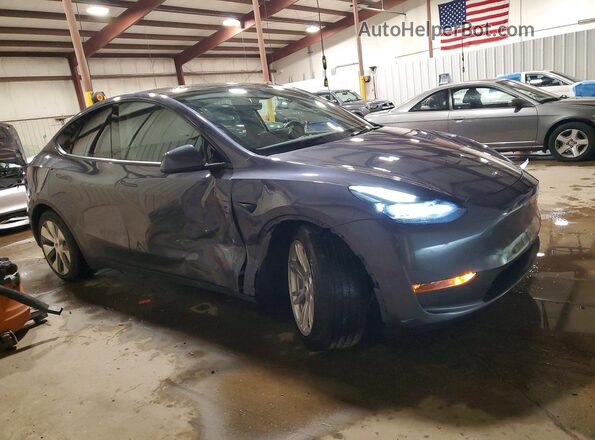 7SAYGDEE2PF885746 2023 TESLA MODEL Серый Передняя правая четверть