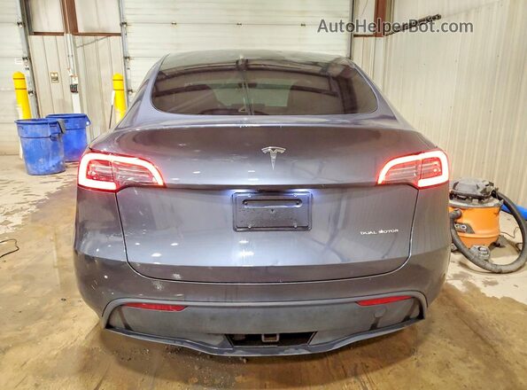 7SAYGDEE2PF885746 2023 TESLA MODEL Серый Вид сзади