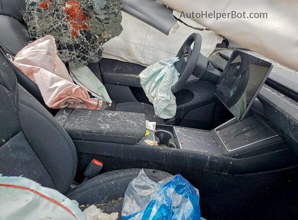 7SAYGDEE2TA394469 2026 TESLA MODEL Gray Вид салону спереду